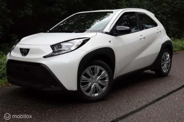 Toyota Aygo X (2025) thumbnail 4