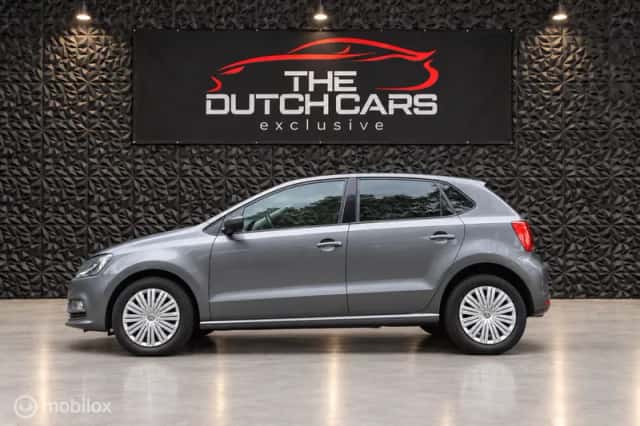 Volkswagen Polo (2015) thumbnail 6