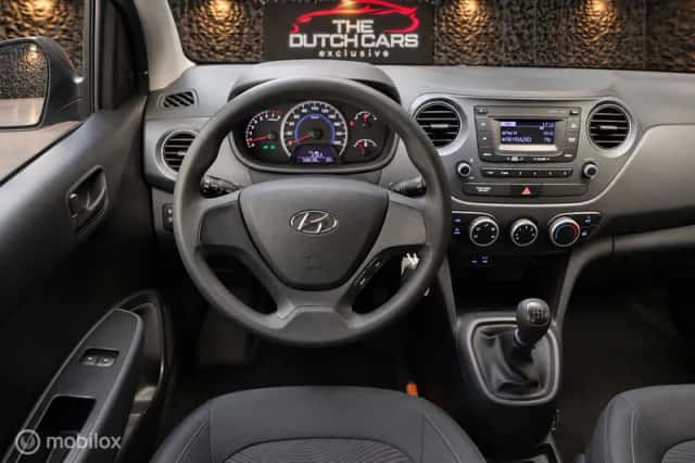 Hyundai i10 (2017) thumbnail 3