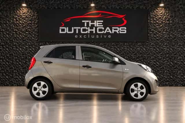 Kia Picanto (2014) thumbnail 2