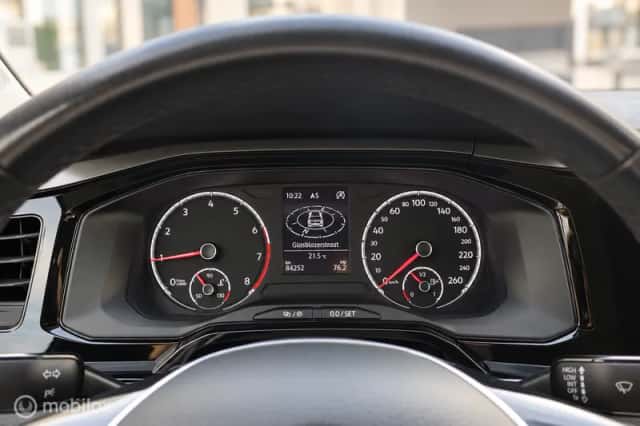 Volkswagen Polo (2021) thumbnail 4