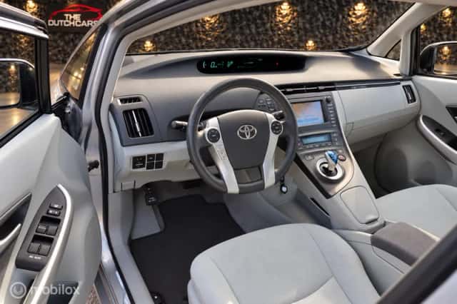 Toyota Prius (2009) thumbnail 3