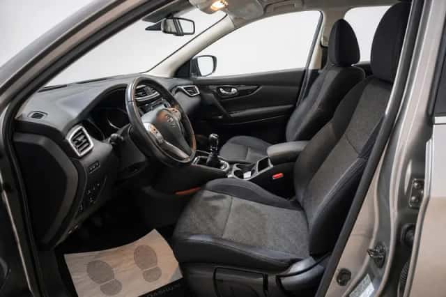 Nissan Qashqai (2014) thumbnail 5