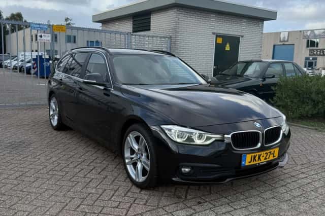 BMW 3-Serie (2017) thumbnail 2