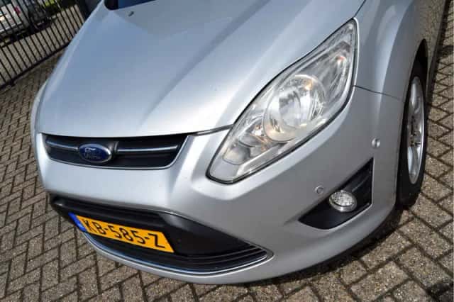 Ford C-Max (2011) thumbnail 4