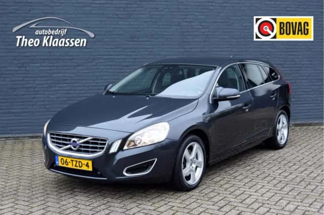 Volvo V60 (2012) thumbnail 1