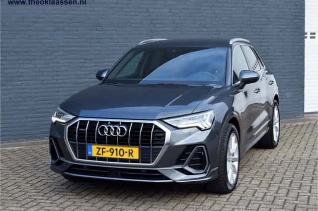 Audi Q3 (2019) thumbnail 2