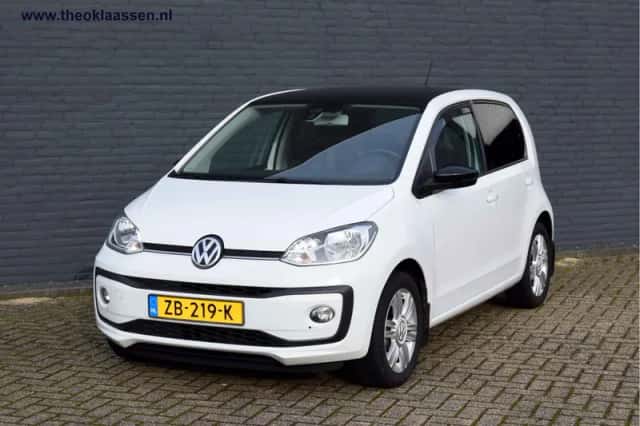 Volkswagen Up! (2019) thumbnail 2