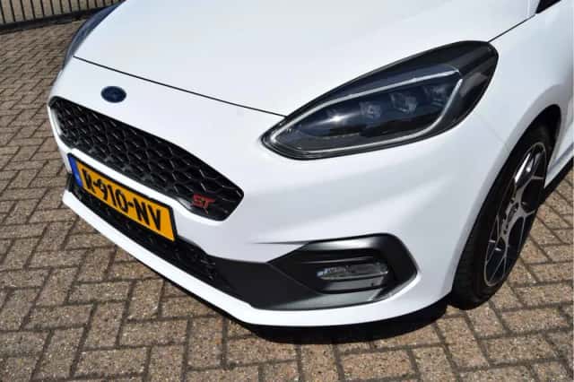 Ford Fiesta (2020) thumbnail 4