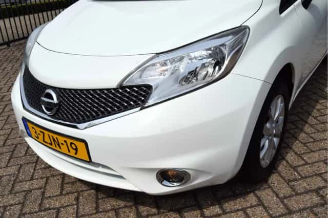 Nissan Note (2015) thumbnail 4
