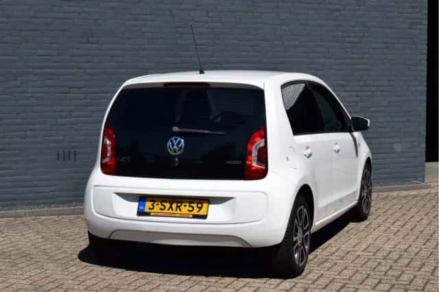 Volkswagen Up! (2013) thumbnail 6