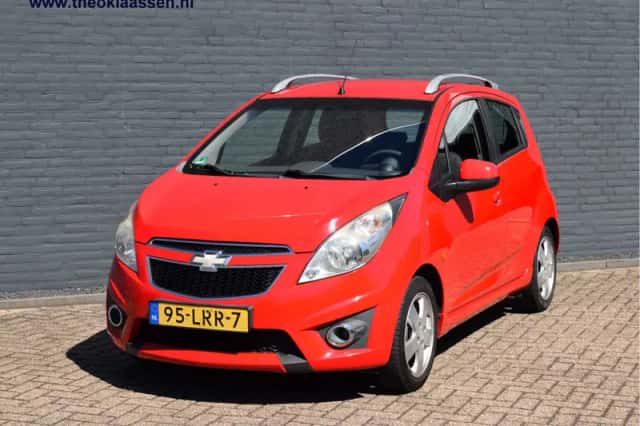 Chevrolet Spark (2010) thumbnail 2