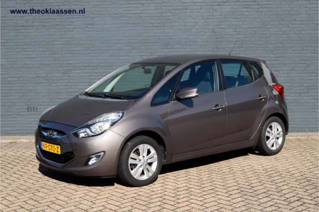 Hyundai ix20 (2012) thumbnail 3