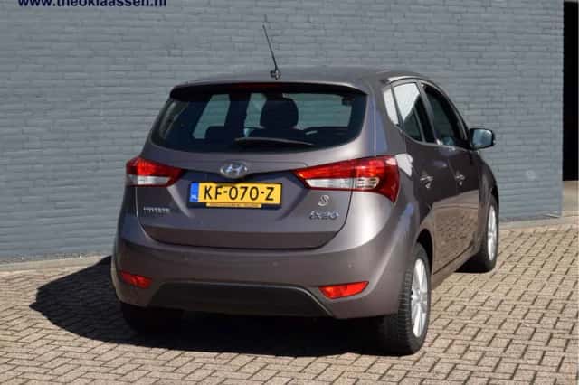 Hyundai ix20 (2012) thumbnail 6