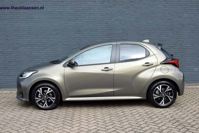 Toyota Yaris (2024) thumbnail 5