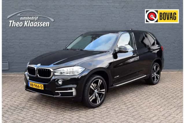 BMW X5 (2015) thumbnail 1