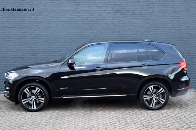BMW X5 (2015) thumbnail 5
