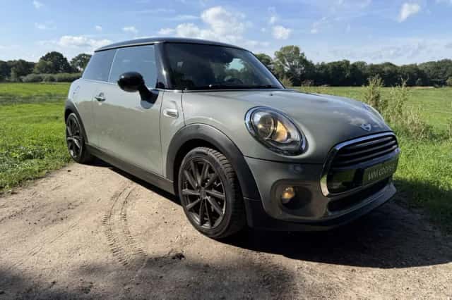 MINI Cooper (2017) thumbnail 1