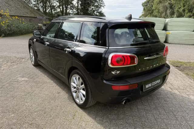 MINI Clubman (2016) thumbnail 4