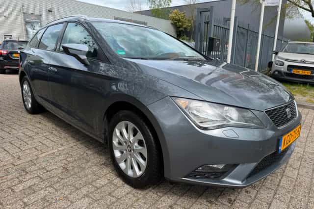 SEAT Leon (2014) thumbnail 1