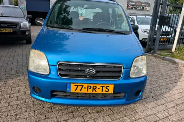 Suzuki Wagon R+ (2004) thumbnail 4