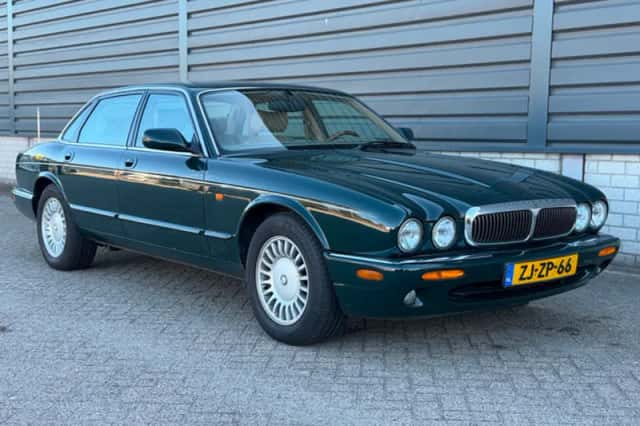 Jaguar XJ (1999) thumbnail 4