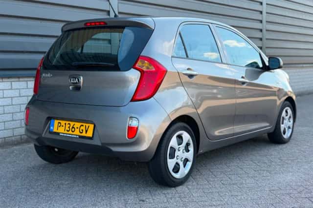 Kia Picanto (2014) thumbnail 2