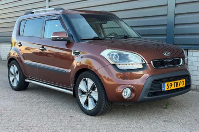Kia Soul (2012) thumbnail 6