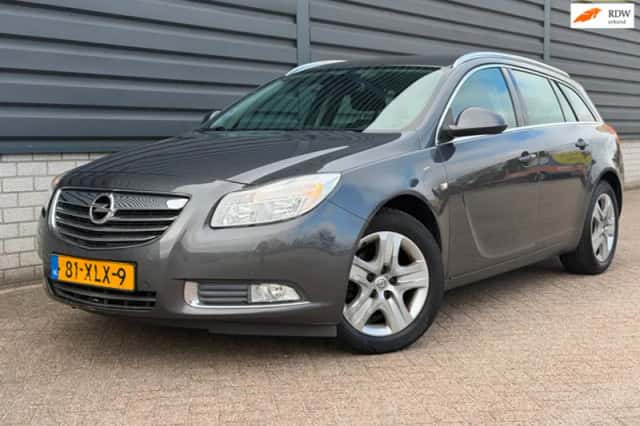 Opel Insignia (2012) thumbnail 1