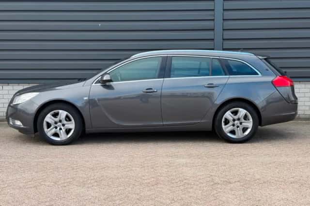 Opel Insignia (2012) thumbnail 4