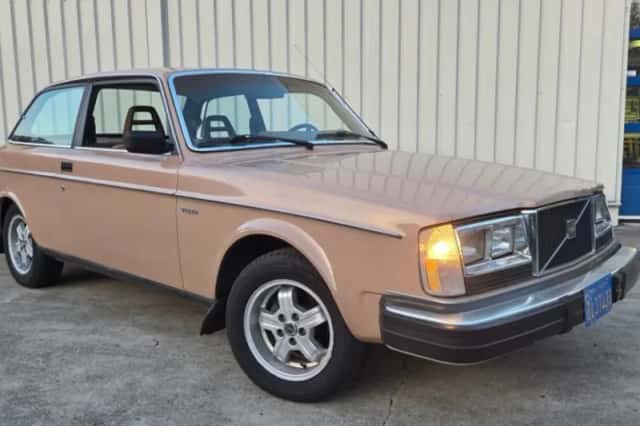 Volvo 242 (1981) thumbnail 2