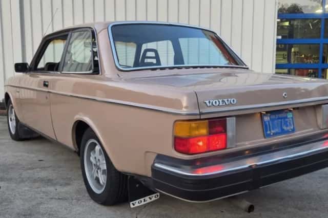 Volvo 242 (1981) thumbnail 4