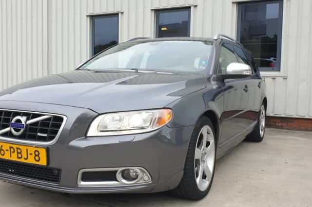 Volvo V70 (2011) thumbnail 2