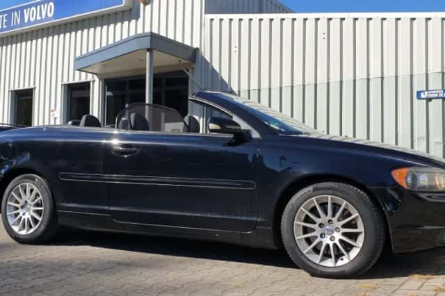 Volvo C70 (2007) thumbnail 3