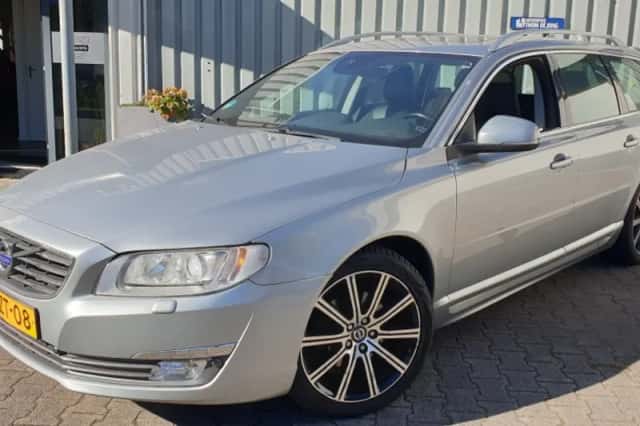 Volvo V70 (2014) thumbnail 2