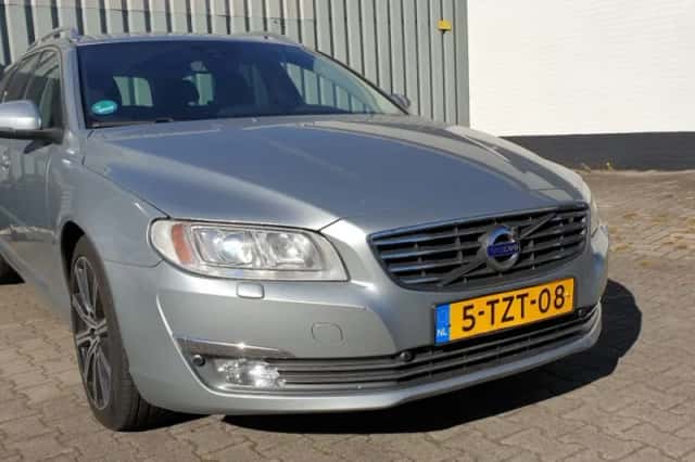 Volvo V70 (2014) thumbnail 3