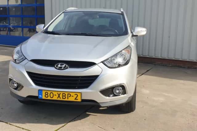 Hyundai ix35 (2012) thumbnail 2