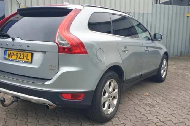 Volvo XC60 (2012) thumbnail 4