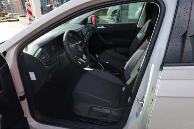 Volkswagen Taigo (2025) thumbnail 4