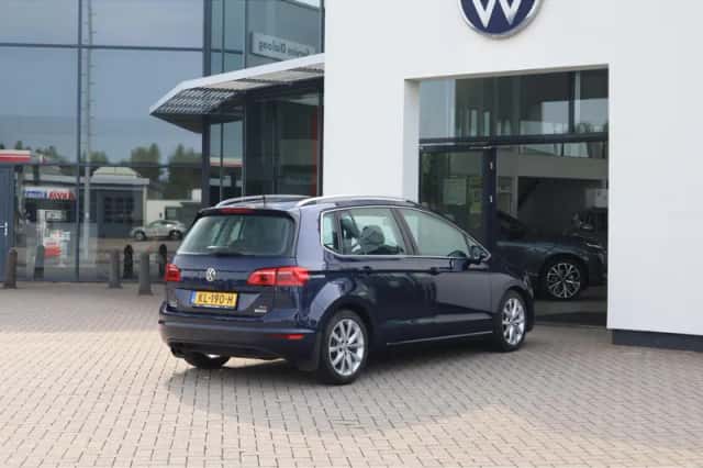 Volkswagen Golf Sportsvan (2016) thumbnail 3