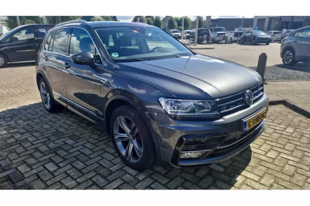Volkswagen Tiguan (2020) thumbnail 2
