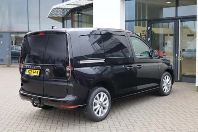 Volkswagen Caddy (2024) thumbnail 2