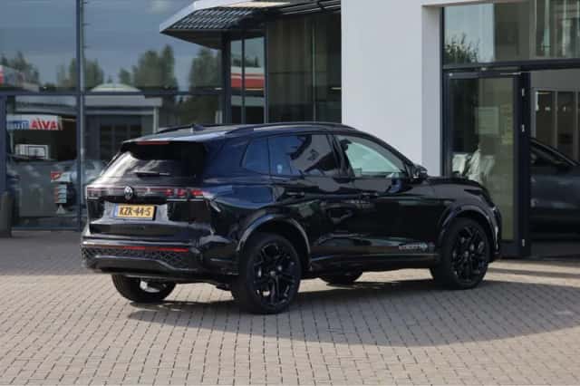 Volkswagen Tiguan (2026) thumbnail 3