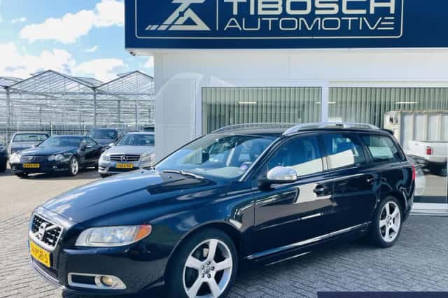 Volvo V70 (2011) thumbnail 1