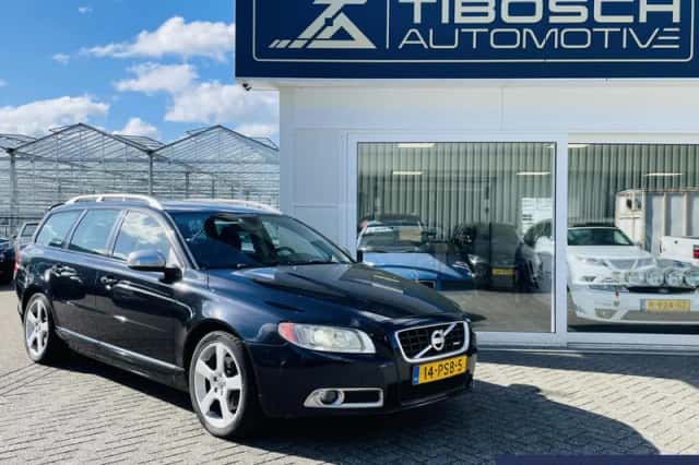 Volvo V70 (2011) thumbnail 2