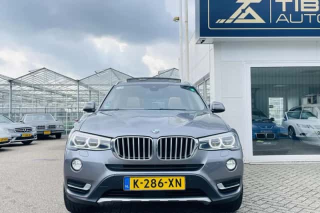 BMW X3 (2016) thumbnail 3