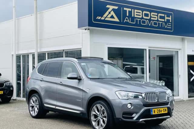 BMW X3 (2016) thumbnail 6