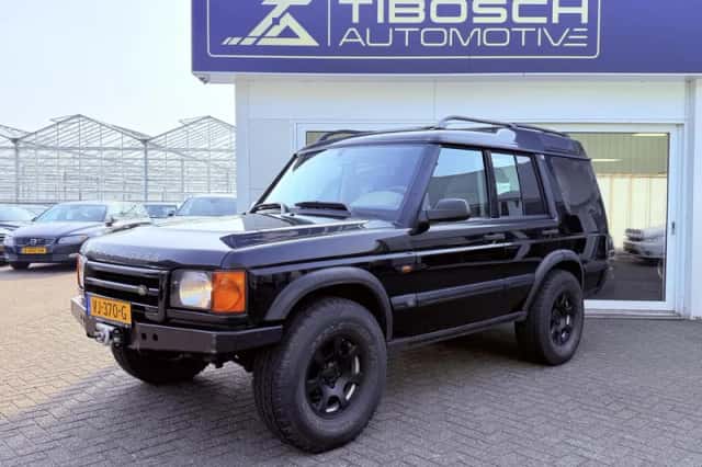 Land Rover Discovery (2001) thumbnail 1