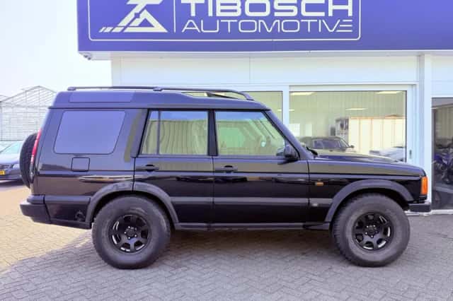 Land Rover Discovery (2001) thumbnail 5