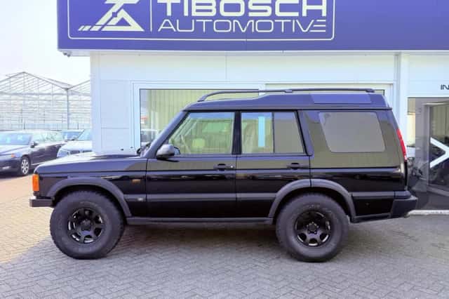 Land Rover Discovery (2001) thumbnail 6